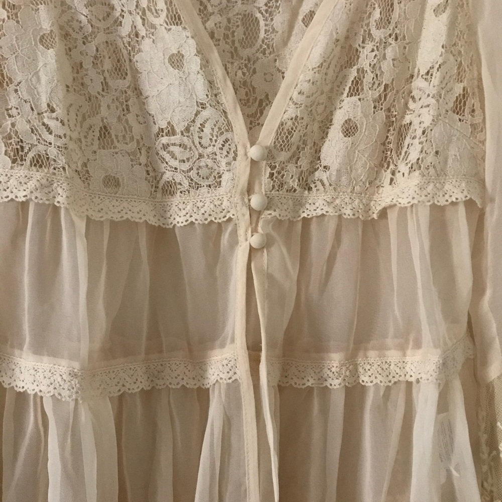 NWOT retro sheer lace bell-sleeve babydoll cardigan with ruffles in ivory - Picture 3 of 6